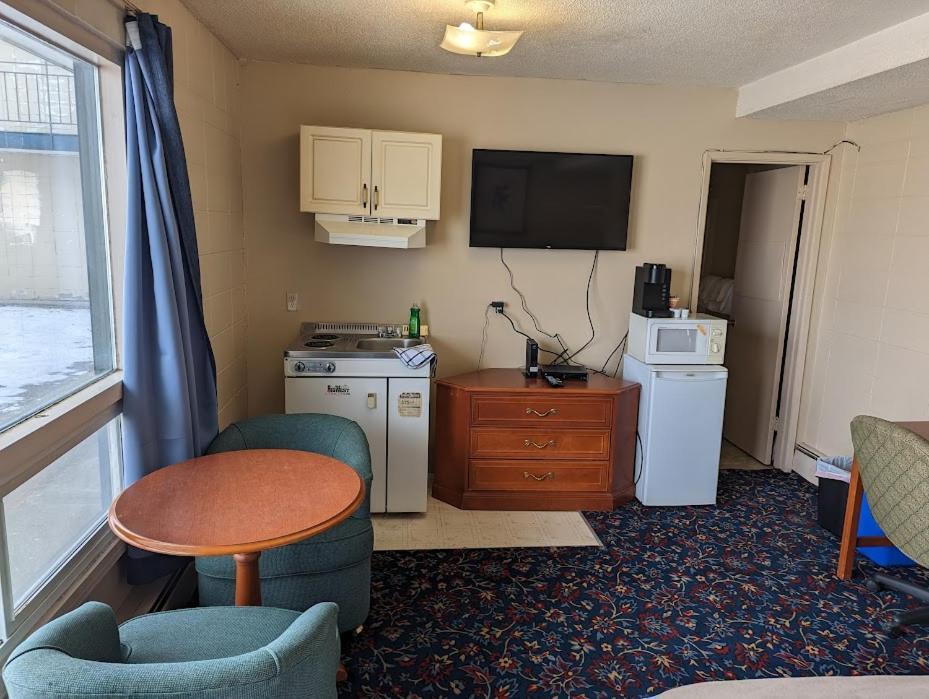 Matador Motel Drayton Valley エクステリア 写真